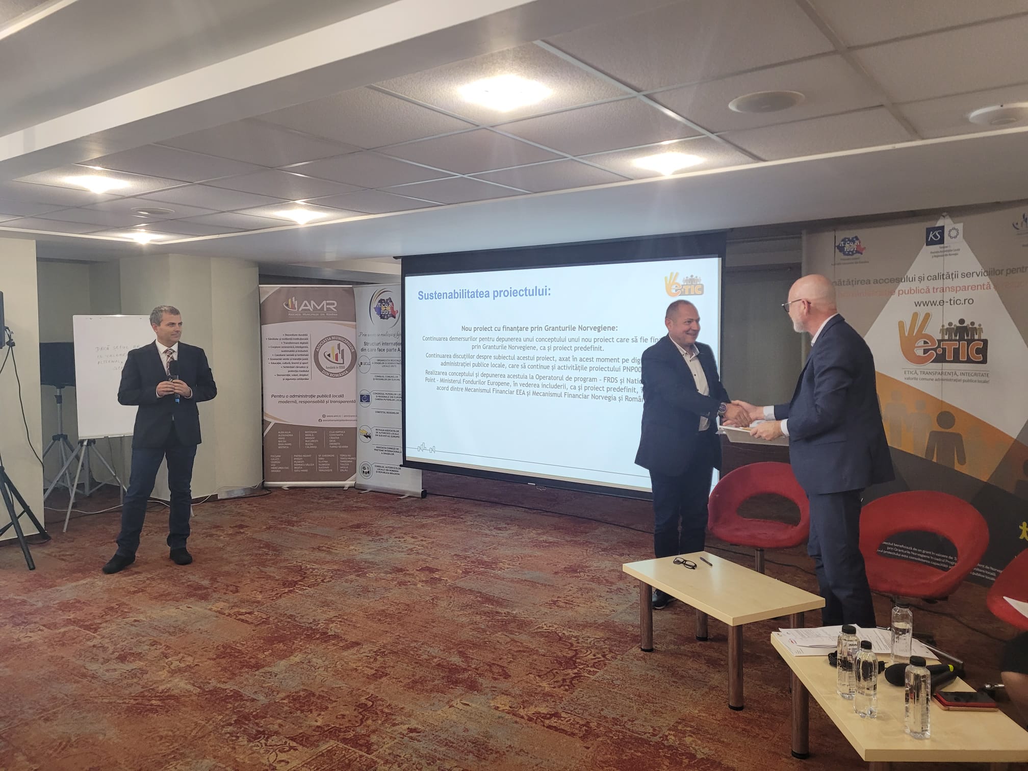 Această imagine are atributul alt gol; numele fișierului este WhatsApp-Image-2023-09-22-at-11.33.49-6.jpeg